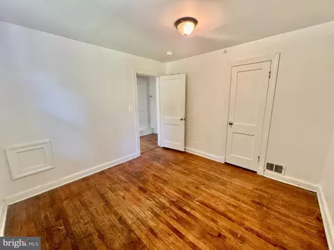 Bedroom - 6201 Shady Side Rd, Shady Side, MD 20764 photo 3 of 4