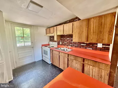 Kitchen - 6201 Shady Side Rd, Shady Side, MD 20764 photo 2 of 2