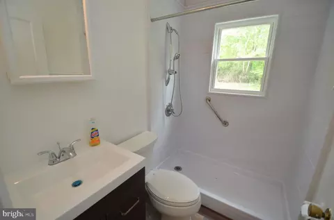 Bath - 6201 Shady Side Rd, Shady Side, MD 20764 photo 1 of 1