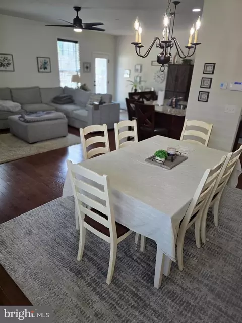 Dining - 3907 Cleaver Ct, Pasadena, MD 21122 photo 3 of 3