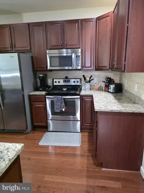 Kitchen - 3907 Cleaver Ct, Pasadena, MD 21122 photo 3 of 3