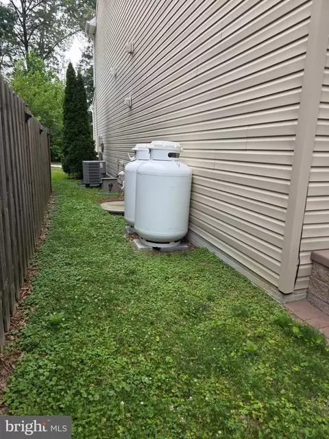 Exterior - 3907 Cleaver Ct, Pasadena, MD 21122 photo 2 of 7