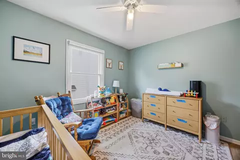Bedroom - 317 Kenmore Ave, Edgewater, MD 21037 photo 1 of 5