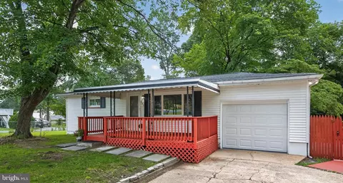 251 9th St, Pasadena, MD 21122 photo 8