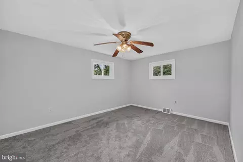 251 9th St, Pasadena, MD 21122 photo 28