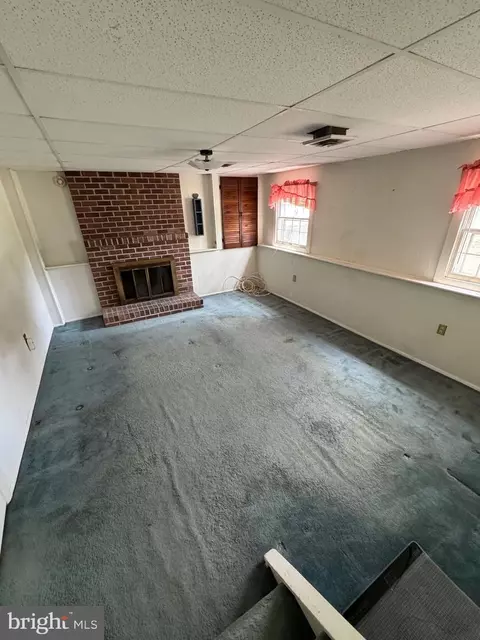 Living - 820 Grimsby Garth, Arnold, MD 21012 photo 5 of 6