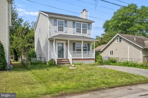 Exterior - 3708 6th Ave, Edgewater, MD 21037 photo 3 of 5