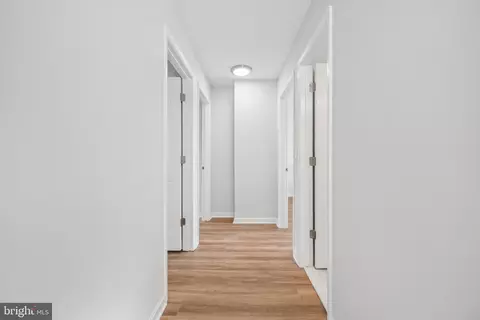 Entry Way - 3708 6th Ave, Edgewater, MD 21037 photo 5 of 8