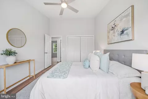 Bedroom - 3708 6th Ave, Edgewater, MD 21037 photo 5 of 6
