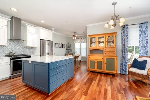 Kitchen - 334 Sundance Way, Pasadena, MD 21122 photo 2 of 4