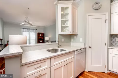Kitchen - 334 Sundance Way, Pasadena, MD 21122 photo 4 of 4