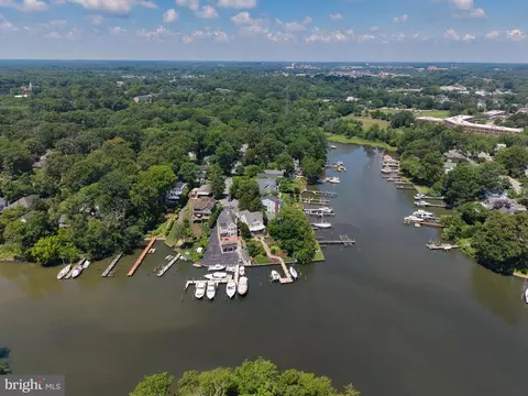 140 Spa Dr, Annapolis, MD 21403