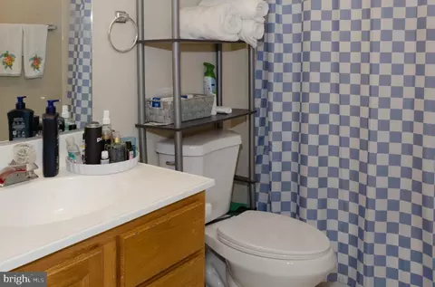 Bath - 3530 Hammerstone Rd, Laurel, MD 20724 photo 3 of 5