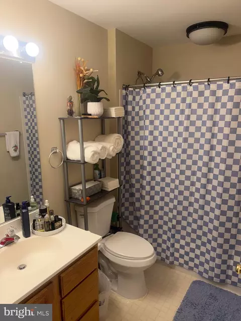 Bath - 3530 Hammerstone Rd, Laurel, MD 20724 photo 2 of 2