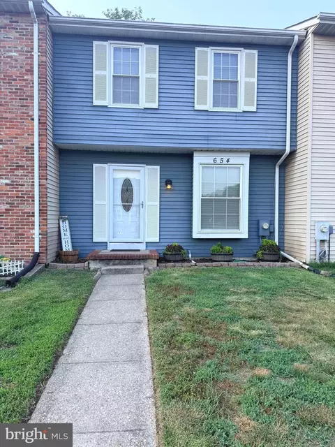 654 Paddle Wheel Ct W, Millersville, MD 21108