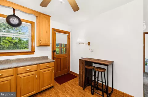 Entry Way - 205 7th Ave, Baltimore, MD 21225 photo 1 of 2