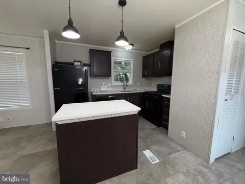 34 2nd St, Lothian, MD 20711 photo 5