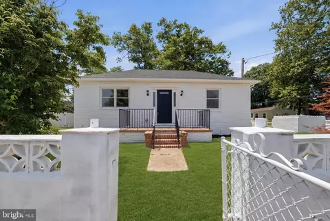 7701 Gunther Rd, Glen Burnie, MD 21060