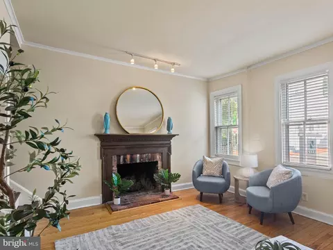 Living - 111 Conduit St, Annapolis, MD 21401 photo 1 of 1