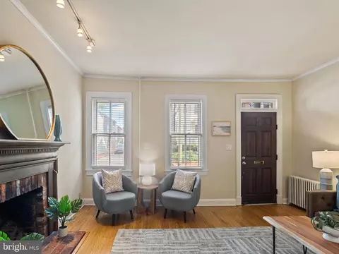 Entry Way - 111 Conduit St, Annapolis, MD 21401 photo 2 of 6