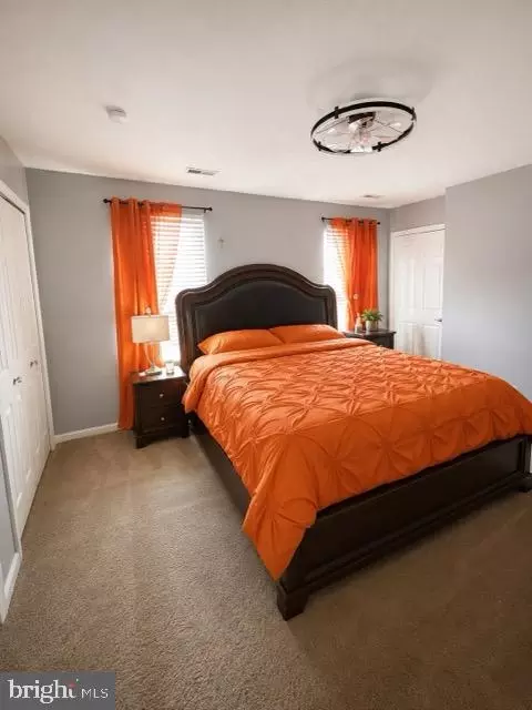 Bedroom - 1226 Holmespun Dr, Pasadena, MD 21122 photo 5 of 7
