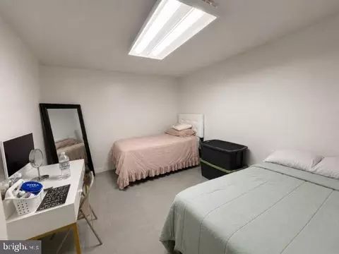 Bedroom - 1226 Holmespun Dr, Pasadena, MD 21122 photo 7 of 7