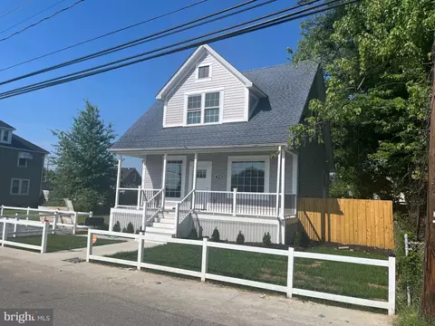 5234 6th St, Baltimore, MD 21225