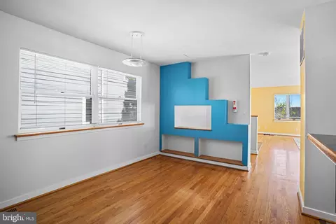 Living - 4734 Oak Rd, Shady Side, MD 20764 photo 4 of 6