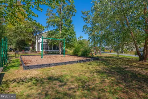 Exterior - 4734 Oak Rd, Shady Side, MD 20764 photo 11 of 11