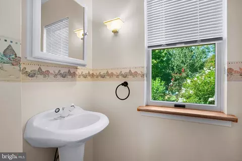 Bath - 4734 Oak Rd, Shady Side, MD 20764 photo 1 of 2