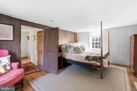 Bedroom - 45 Fleet St, Annapolis, MD 21401 photo 2 of 6