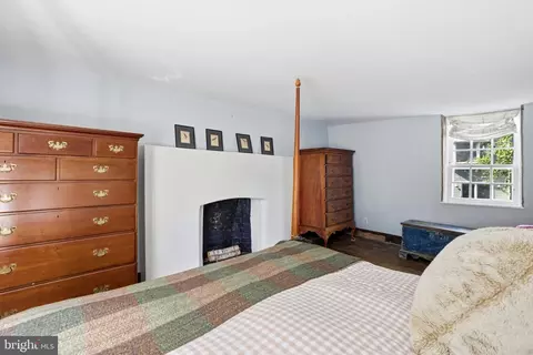 Bedroom - 45 Fleet St, Annapolis, MD 21401 photo 3 of 6