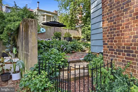 Exterior - 45 Fleet St, Annapolis, MD 21401 photo 12 of 18