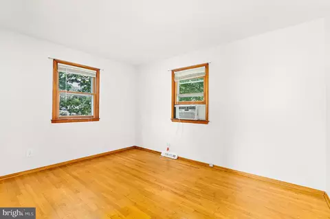 Bedroom - 130 Circle Rd, Pasadena, MD 21122 photo 1 of 6