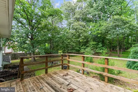 Exterior - 130 Circle Rd, Pasadena, MD 21122 photo 6 of 11