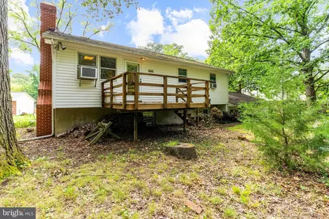 Exterior - 130 Circle Rd, Pasadena, MD 21122 photo 7 of 11