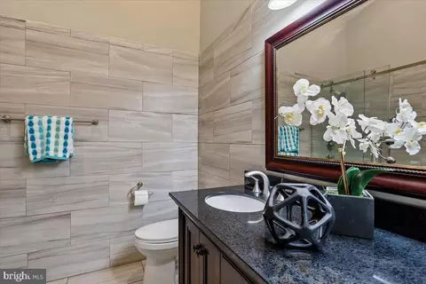 Bath - 608 Talon Ct, Arnold, MD 21012 photo 2 of 4