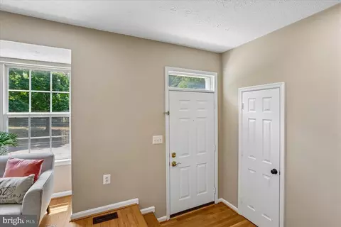 Entry Way - 608 Talon Ct, Arnold, MD 21012 photo 6 of 6