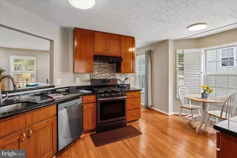 Kitchen - 608 Talon Ct, Arnold, MD 21012 photo 2 of 2
