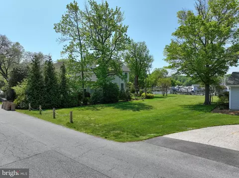 48 E Lake Dr, Annapolis, MD 21403 photo 12