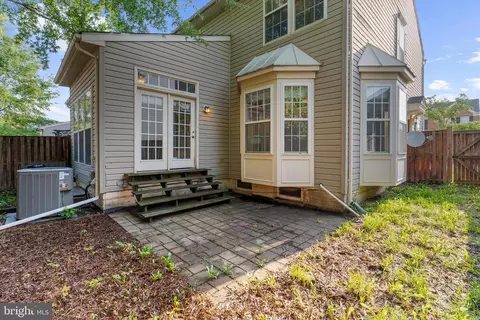 Exterior - 2432 Knapps Way, Odenton, MD 21113 photo 7 of 7