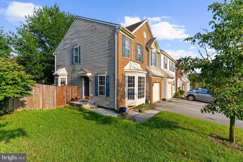 Exterior - 2432 Knapps Way, Odenton, MD 21113 photo 2 of 7