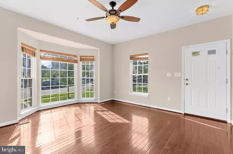 Living - 2432 Knapps Way, Odenton, MD 21113 photo 3 of 8