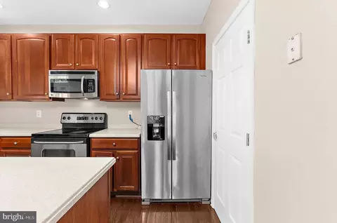 Entry Way - 2432 Knapps Way, Odenton, MD 21113 photo 1 of 4