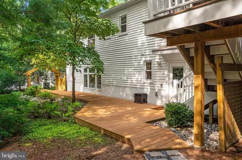 Exterior - 3115 Starboard Dr, Annapolis, MD 21403 photo 7 of 18