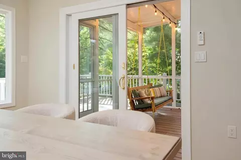 Exterior - 3115 Starboard Dr, Annapolis, MD 21403 photo 4 of 18
