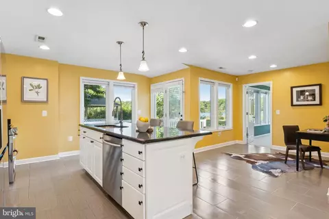 Kitchen - 7654 Bay St, Pasadena, MD 21122 photo 4 of 4