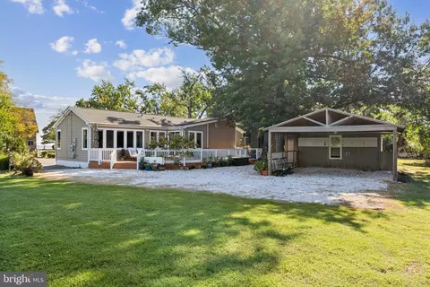 Other - 7654 Bay St, Pasadena, MD 21122 photo 9 of 27