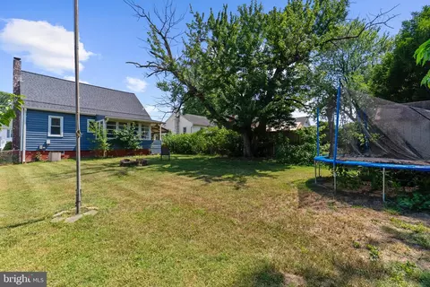 Exterior - 212 Lake Rd, Pasadena, MD 21122 photo 12 of 15
