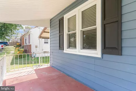 Exterior - 212 Lake Rd, Pasadena, MD 21122 photo 4 of 15